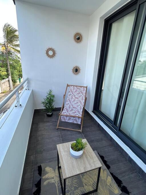 Appartement A 2 Pas De La Plage De Terre Sainte Екстер'єр фото