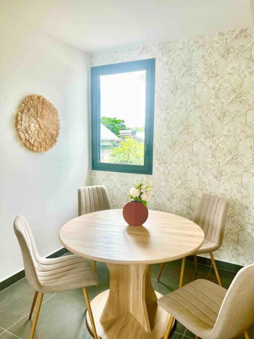 Appartement A 2 Pas De La Plage De Terre Sainte Екстер'єр фото