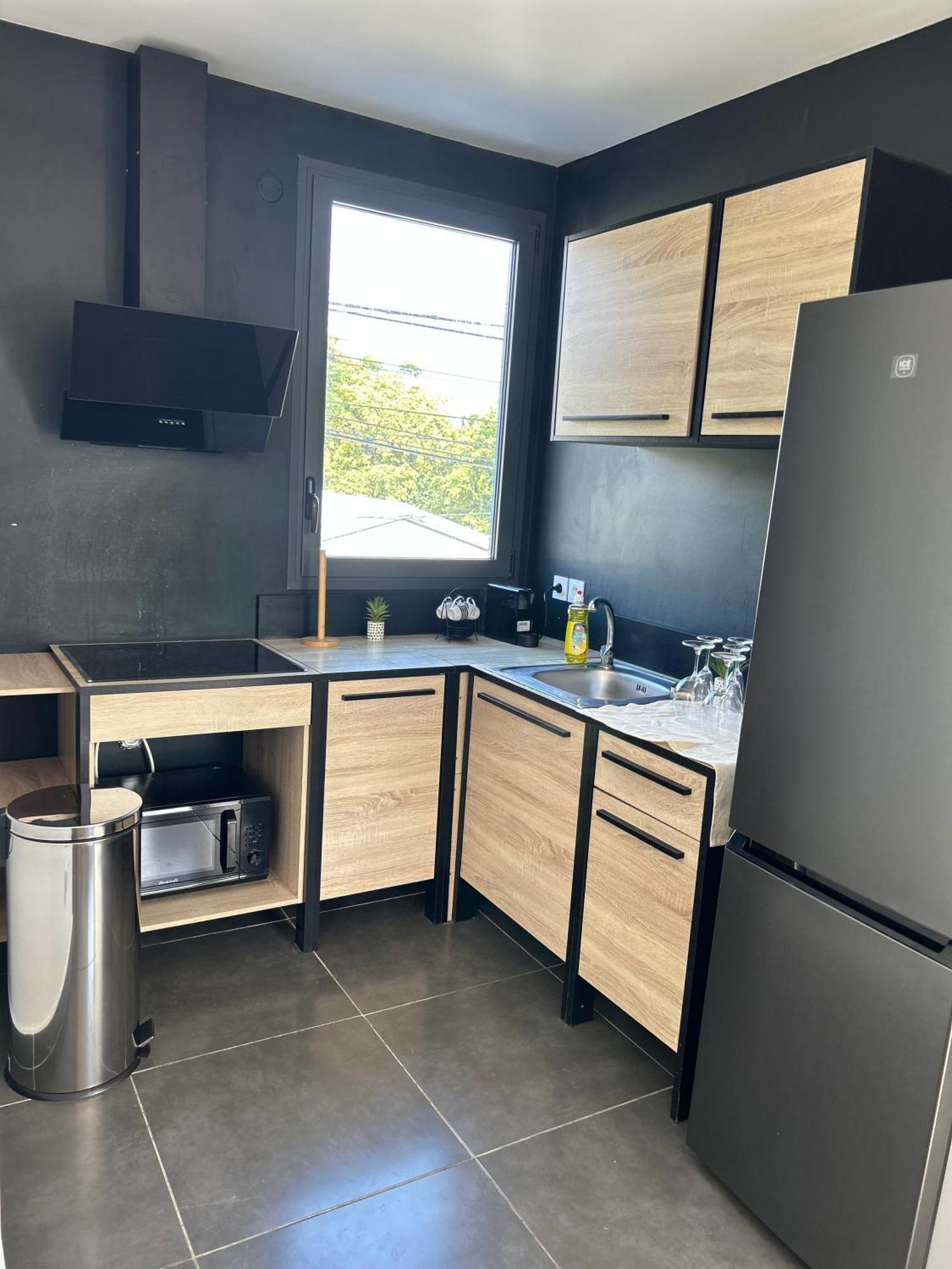 Appartement A 2 Pas De La Plage De Terre Sainte Екстер'єр фото